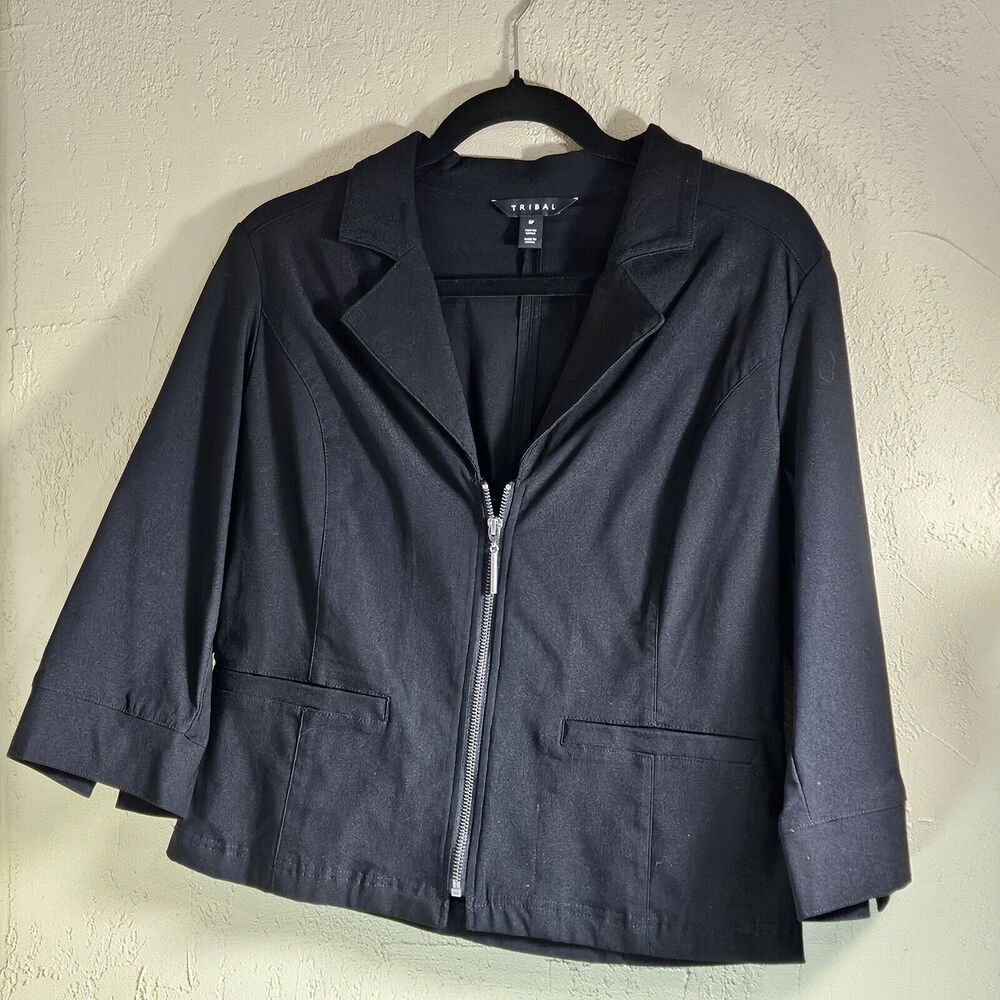 Tribal Womans Black Front Zip Blazer Petite Size 8